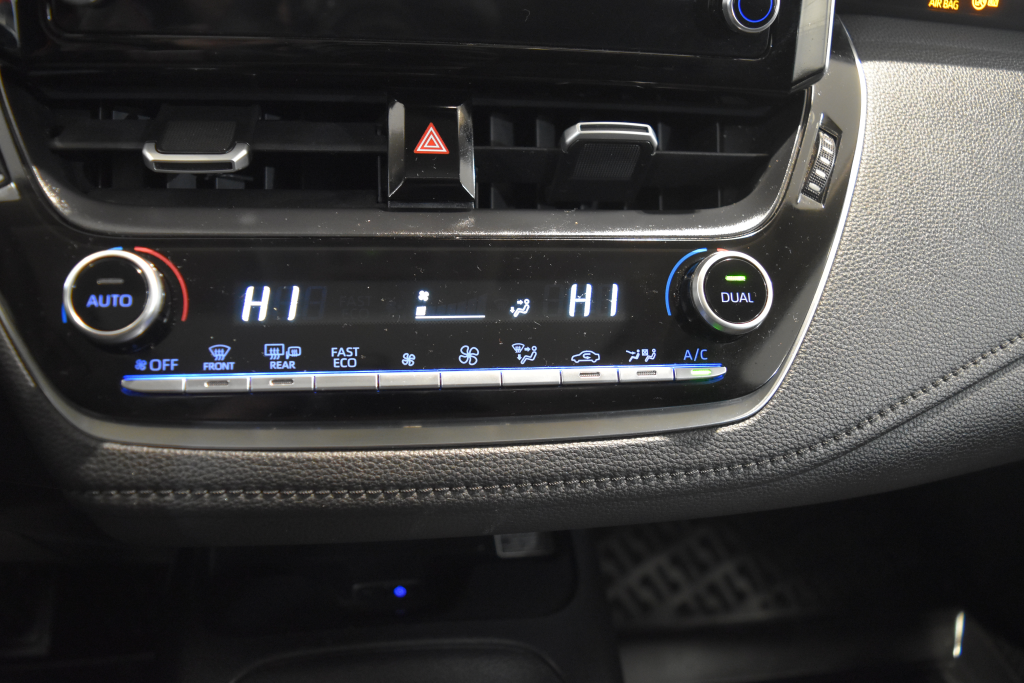 İkinci El Toyota Corolla 1.8 Hybrid Flame X-Pack E-CVT 122HP 2020 - Satılık Araba Fiyat - Otoshops