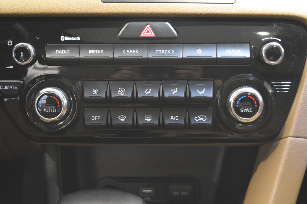 İkinci El Kia Sportage 1.6 Crdi 4x2 Elegance Plus Dct 136HP 2020 - Satılık Araba Fiyat - Otoshops