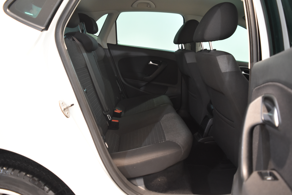 İkinci El Volkswagen Polo 1.2 Tsi Bmt Comfortline Dsg 90HP 2015 İlan No:13682 - Satılık Araba Fiyat - Otoshops