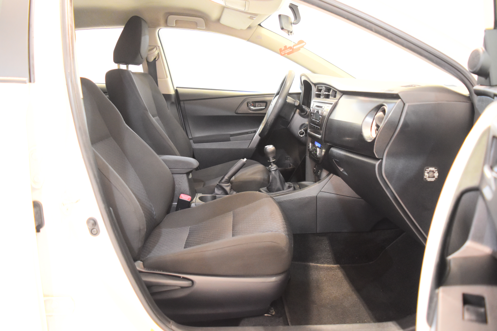 İkinci El Toyota Auris 1.33 Life 99HP 2015 - Satılık Araba Fiyat - Otoshops