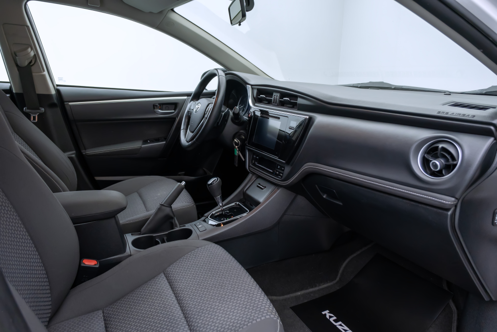 İkinci El Toyota Corolla 1.4 D-4D Touch M/M 90HP 2018 İlan No:14790 - Satılık Araba Fiyat - Otoshops