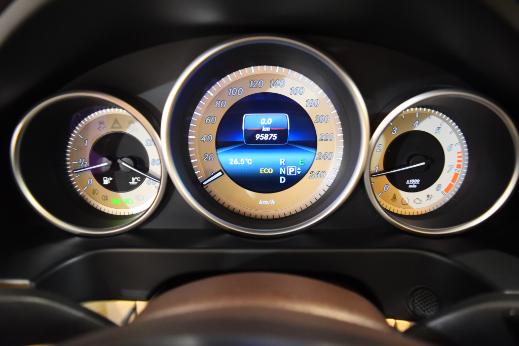 İkinci El Mercedes-Benz E 250 Editione 211HP 2015 - Satılık Araba Fiyat - Otoshops