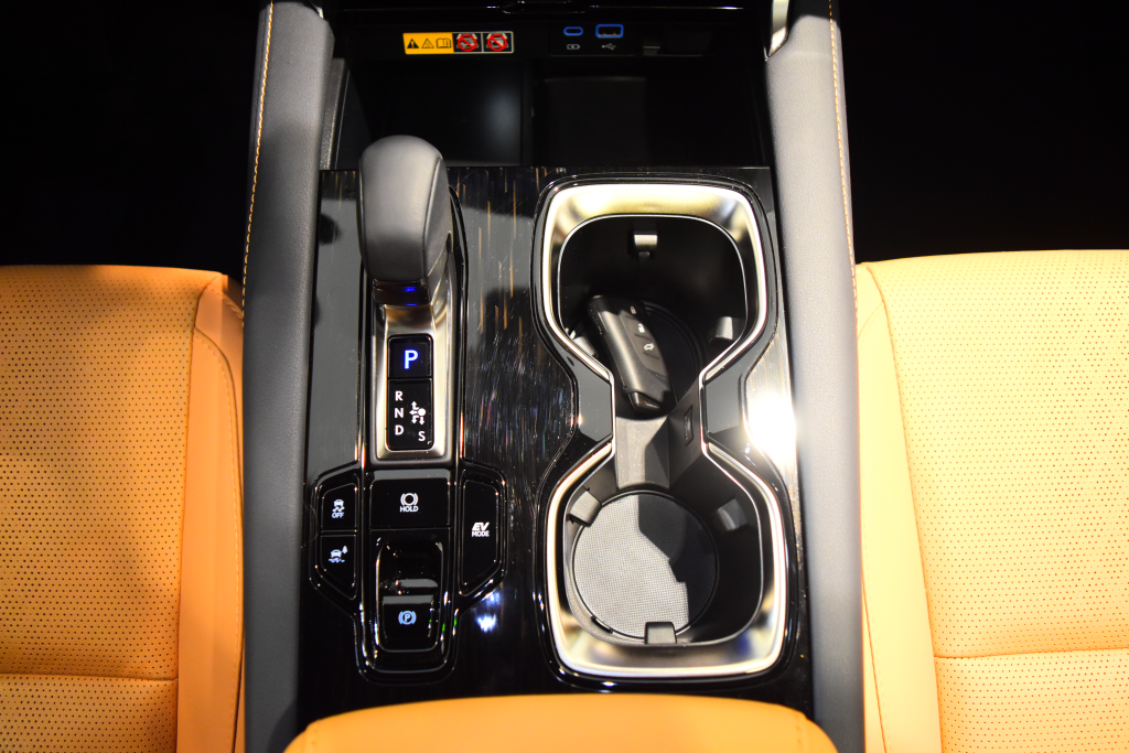 İkinci El Lexus RX 350h 4x4 Executive 246HP 2023 İlan No:15456 - Satılık Araba Fiyat - Otoshops