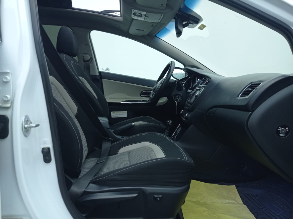 İkinci El Kia Ceed 1.6 Crdi Concept Plus 128HP 2013 İlan No:15917 - Satılık Araba Fiyat - Otoshops