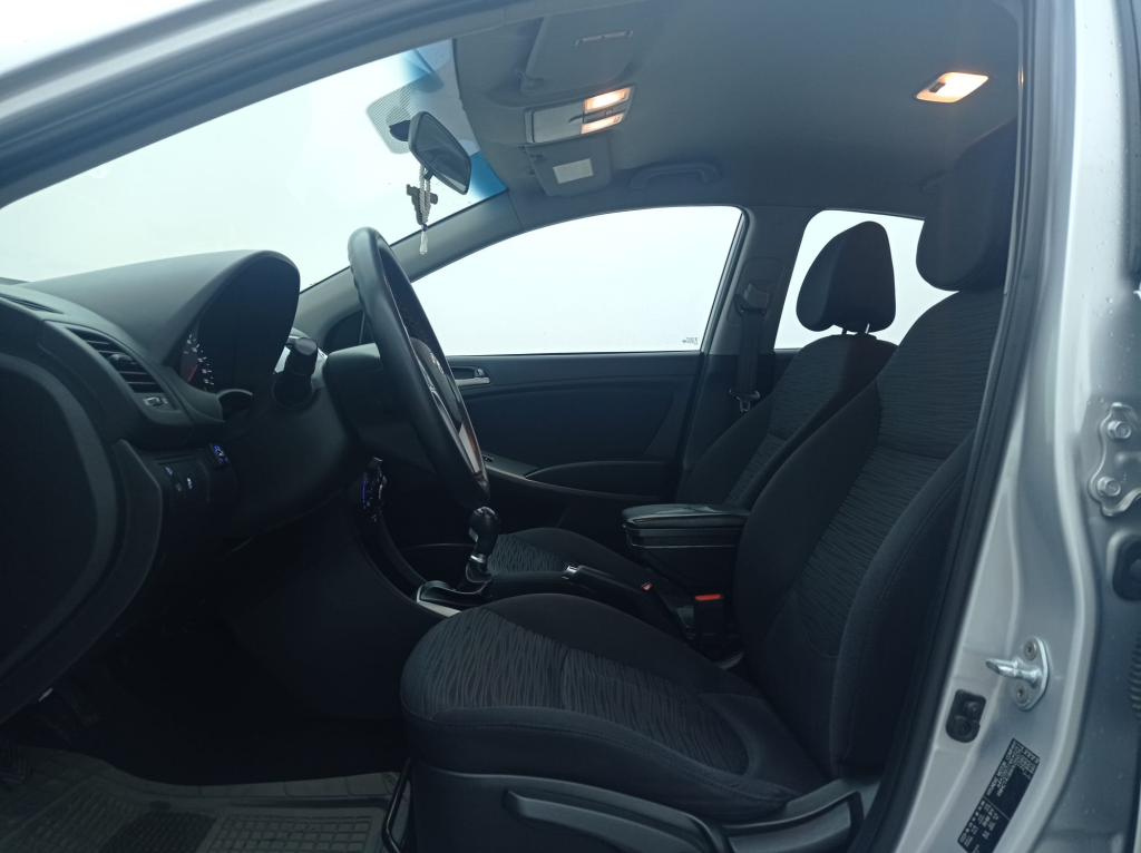 İkinci El Hyundai Accent Blue 1.4 D-CVVT Mode Plus 100HP 2017 İlan No:16018 - Satılık Araba Fiyat - Otoshops