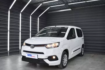 2022 Toyota Proace City 1.5 D Dream 130HP