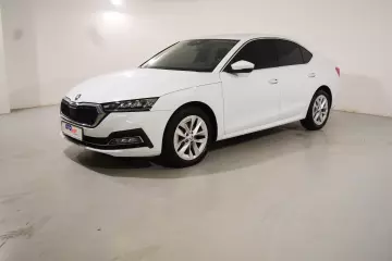 2023 Skoda Octavia 1.5 Tsi Act Premium e-Tec Dsg 150HP