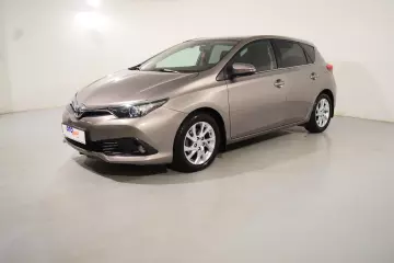 2015 Toyota Auris 1.6 Advance Skypack Multidrive S 132HP