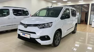 2023 Toyota Proace City 1.5 D Passion X-Pack 130HP