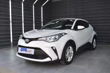 2022 Toyota C-HR 1.8 Hybrid 4x2 Flame e-CVT 122HP