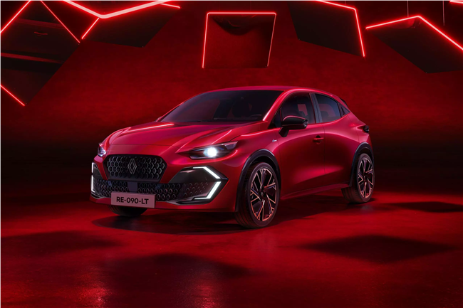 Yeni Renault Clio Full Hybrid E-Tech